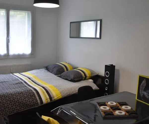 G.y.t.e's Apartment *